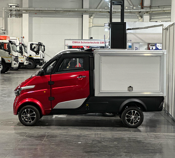 J2-P Electric Commercial Vehicle WIith Box J2-P Electric Commercial Vehicle WIith Box
